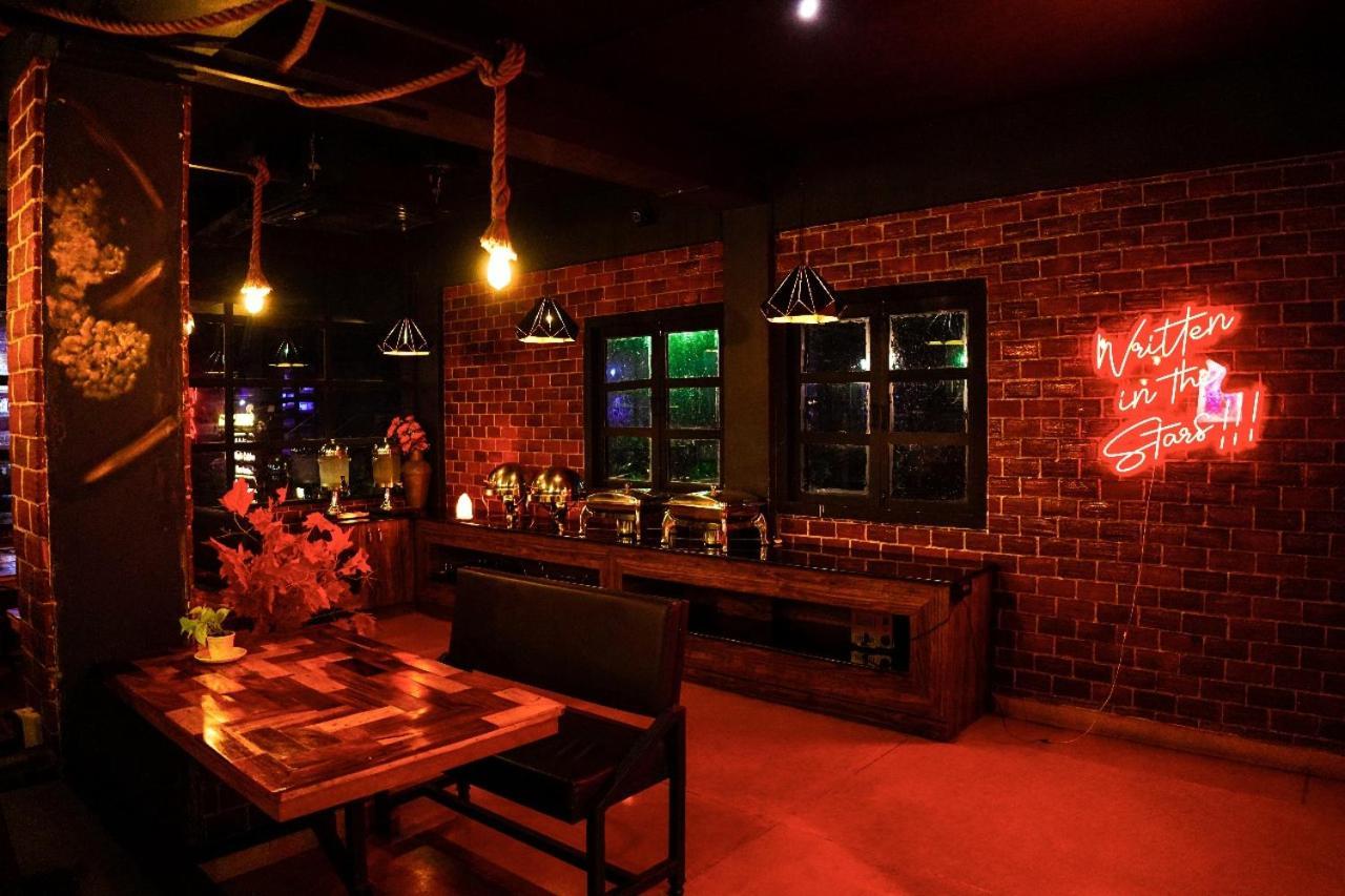 Hotel De L'Amour Port Blair Exterior photo